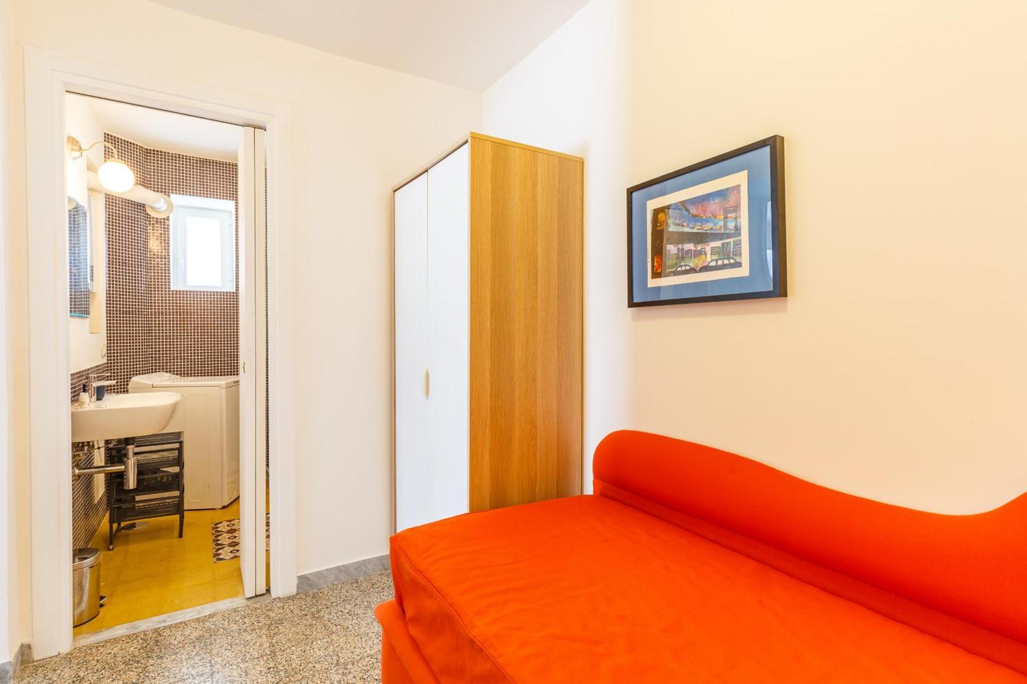 Apartment Romantic Place With Pines, Cats, Stunning View And Parking *